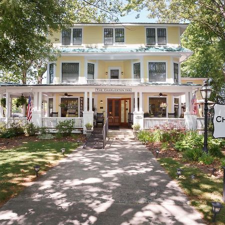 The Charleston Inn Hendersonville Nc Exterior foto